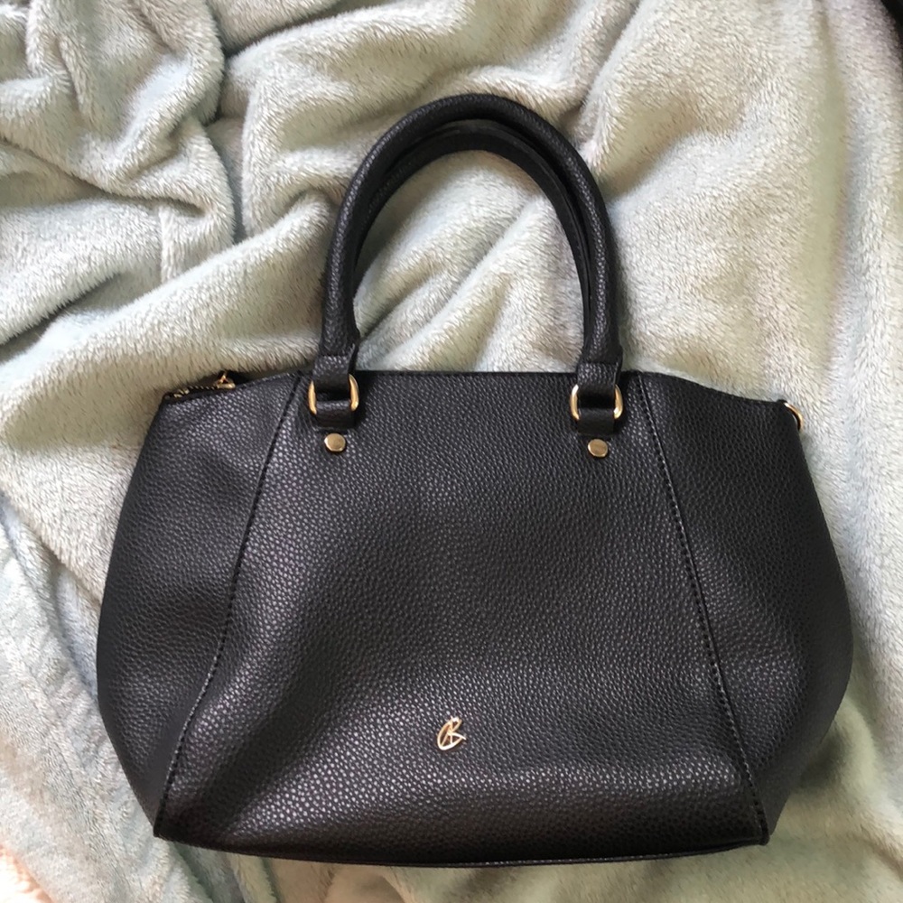 Black shoulder bag